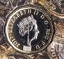 Великобритания 1 фунт 2017 Первый некруглый биметаллический фунт (блистер)